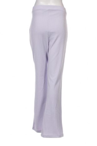 Дамски панталон Monki, Размер XL, Цвят Лилав, Цена 14,21 лв.