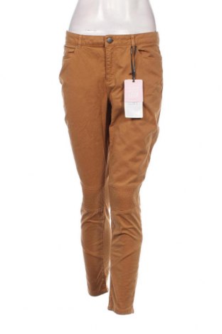 Pantaloni de femei Naf Naf, Mărime M, Culoare Maro, Preț 37,20 Lei