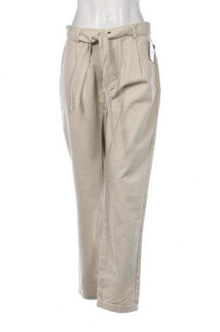 Дамски панталон Nly Trend, Размер M, Цвят Бежов, Цена 15,64 лв.
