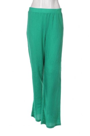 Γυναικείο παντελόνι Pieces, Μέγεθος M, Χρώμα Πράσινο, Τιμή 8,91 €