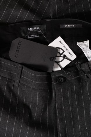 Дамски панталон Pull&Bear, Размер M, Цвят Сив, Цена 46,00 лв.