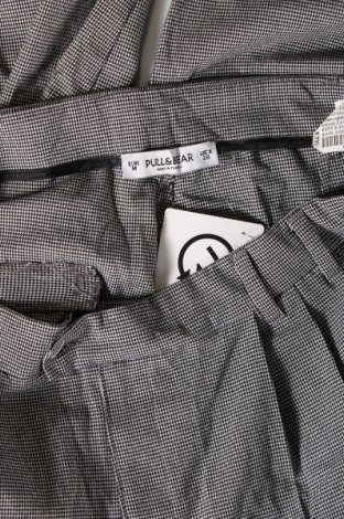 Γυναικείο παντελόνι Pull&Bear, Μέγεθος M, Χρώμα Πολύχρωμο, Τιμή 3,59 €