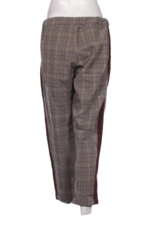 Pantaloni de femei Pull&Bear, Mărime M, Culoare Multicolor, Preț 16,22 Lei