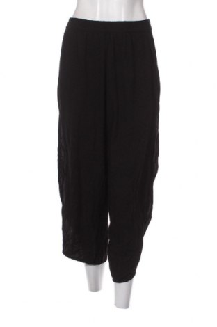 Γυναικείο παντελόνι Pull&Bear, Μέγεθος M, Χρώμα Μαύρο, Τιμή 7,50 €