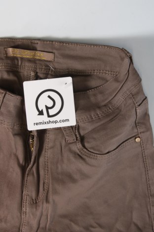 Дамски панталон R.Display, Размер XS, Цвят Бежов, Цена 6,67 лв.