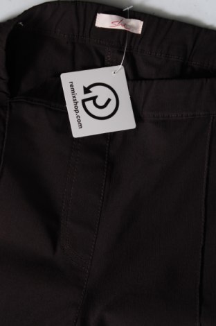 Дамски панталон She, Размер XL, Цвят Кафяв, Цена 14,08 лв.