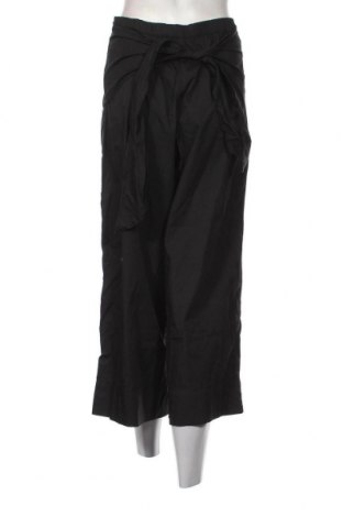 Дамски панталон Sisley, Размер S, Цвят Черен, Цена 8,82 лв.