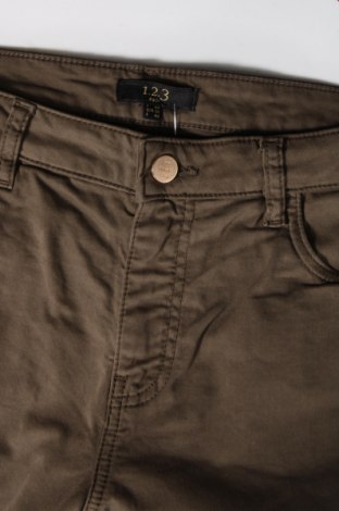 Дамски панталон Un Deux Trois, Размер M, Цвят Зелен, Цена 26,40 лв.