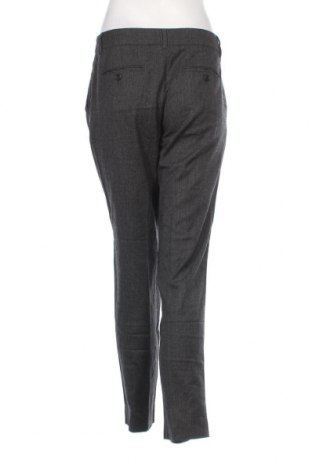 Pantaloni de femei Weekend Max Mara, Mărime XS, Culoare Gri, Preț 500,00 Lei