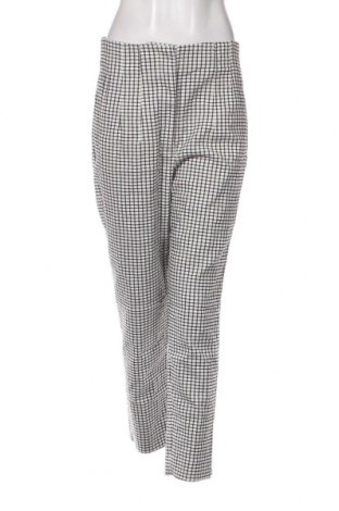 Pantaloni de femei Zara, Mărime L, Culoare Multicolor, Preț 25,00 Lei