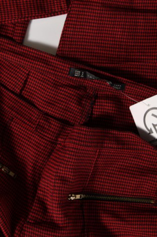 Дамски панталон Zara Trafaluc, Размер S, Цвят Червен, Цена 6,40 лв.