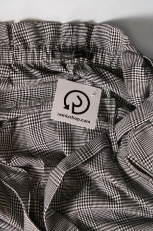 Дамски панталон Zara Trafaluc, Размер M, Цвят Черен, Цена 5,88 лв.