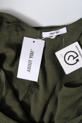 Γυναικείο αμάνικο μπλουζάκι About You, Μέγεθος M, Χρώμα Πράσινο, Τιμή 5,01 €
