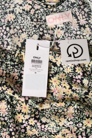 Γυναικείο αμάνικο μπλουζάκι ONLY, Μέγεθος M, Χρώμα Πολύχρωμο, Τιμή 5,29 €