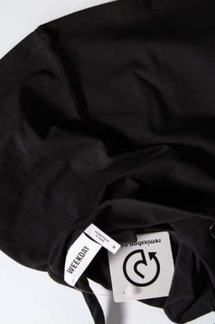 Γυναικείο αμάνικο μπλουζάκι Weekday, Μέγεθος M, Χρώμα Μαύρο, Τιμή 1,62 €