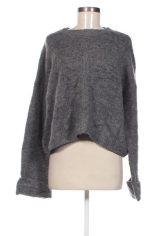 Дамски пуловер Bershka, Размер L, Цвят Сив, Цена 8,70 лв.