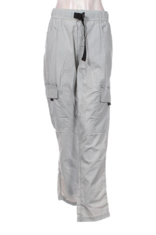 Дамски спортен панталон Urban Classics, Размер XL, Цвят Сив, Цена 17,68 лв.