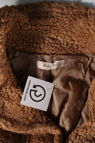 Дамско палто Amelie & Amelie, Размер S, Цвят Бежов, Цена 48,15 лв.