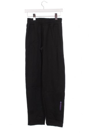 Pantaloni trening de femei Adidas Originals, Mărime S, Culoare Negru, Preț 128,78 Lei