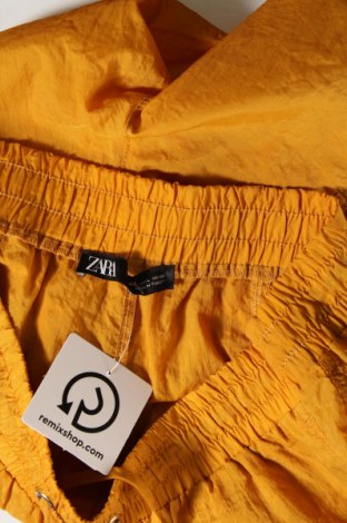 Дамско спортно долнище Zara, Размер L, Цвят Жълт, Цена 38,45 лв.