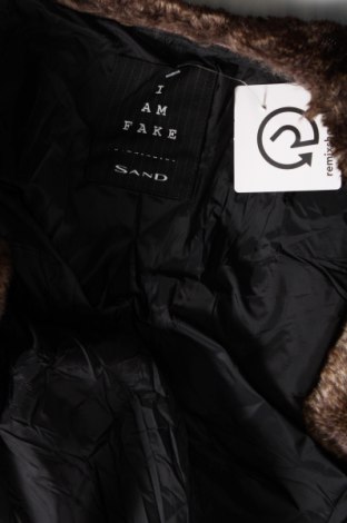 Dámska bunda , Veľkosť M, Farba Viacfarebná, Cena  4,90 €