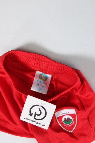 Kinder Shorts Uefa, Größe 6-9m/ 68-74 cm, Farbe Rot, Preis 3,82 €