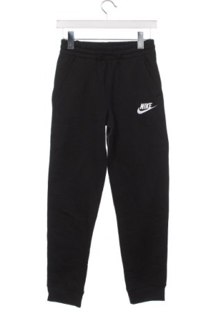 Детско спортно долнище Nike, Размер 10-11y/ 146-152 см, Цвят Черен, Цена 66,60 лв.