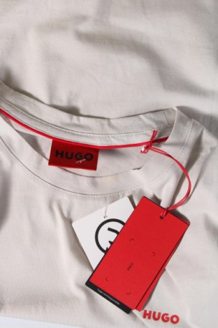 Tricou de bărbați Hugo Boss, Mărime M, Culoare Bej, Preț 345,39 Lei