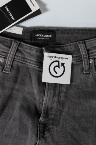 Мъжки дънки Jack & Jones, Размер M, Цвят Сив, Цена 14,76 лв.