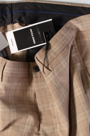 Ανδρικό κοστούμι Jack & Jones, Μέγεθος XXL, Χρώμα  Μπέζ, Τιμή 84,54 €