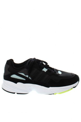 Мъжки обувки Adidas Originals, Размер 46, Цвят Черен, Цена 136,85 лв.