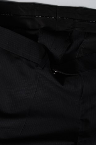 Pantaloni de bărbați Hugo Boss, Mărime XL, Culoare Negru, Preț 155,36 Lei