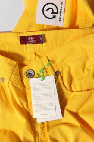 Мъжки панталон La Martina, Размер S, Цвят Жълт, Цена 191,00 лв.