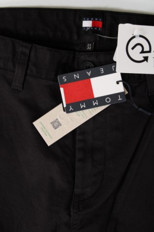 Мъжки панталон Tommy Jeans, Размер L, Цвят Черен, Цена 144,90 лв.