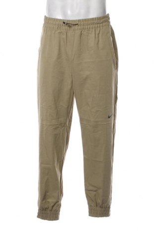Мъжки спортен панталон Nike, Размер L, Цвят Зелен, Цена 39,00 лв.