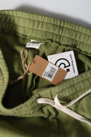 Ανδρικό αθλητικό παντελόνι Urban Classics, Μέγεθος L, Χρώμα Πράσινο, Τιμή 42,27 €
