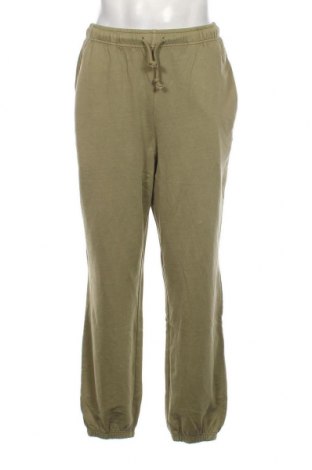 Pantaloni trening de bărbați Urban Classics, Mărime S, Culoare Verde, Preț 269,74 Lei
