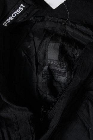 Ανδρικό μπουφάν για χειμερινά σπορ Protest, Μέγεθος S, Χρώμα Μαύρο, Τιμή 11,32 €