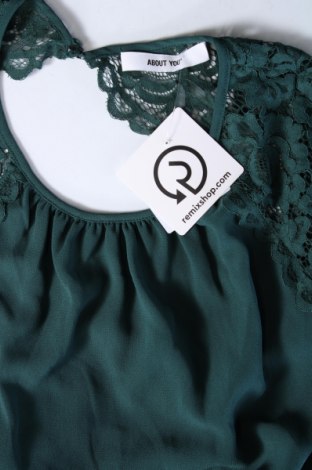 Kleid About You, Größe M, Farbe Grün, Preis 13,10 €