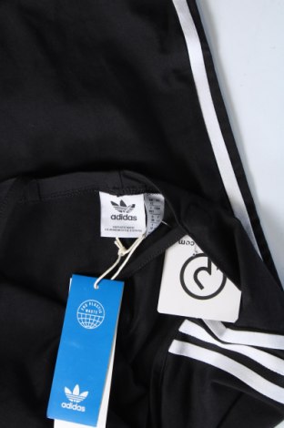 Рокля Adidas Originals, Размер M, Цвят Черен, Цена 86,43 лв.