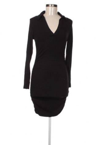 Kleid Bershka, Größe M, Farbe Schwarz, Preis 4,44 €