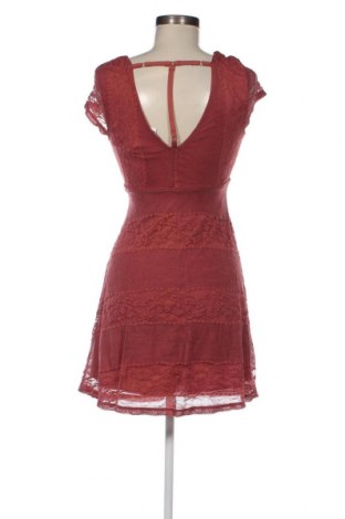Šaty  Charlotte Russe, Velikost S, Barva Červená, Cena  367,00 Kč