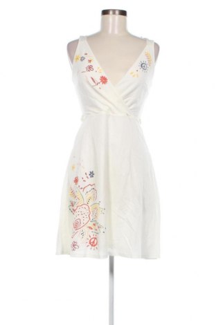 Φόρεμα Desigual, Μέγεθος M, Χρώμα Λευκό, Τιμή 47,81 €