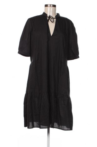 Šaty  Esprit, Velikost M, Barva Černá, Cena  517,00 Kč