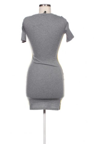 Kleid H&M Divided, Größe S, Farbe Grau, Preis € 5,65