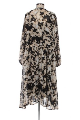 Kleid Ichi, Größe M, Farbe Mehrfarbig, Preis 8,41 €