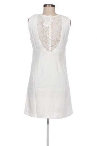 Φόρεμα Irl, Μέγεθος M, Χρώμα Λευκό, Τιμή 47,94 €