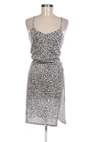 Kleid Pretty Little Thing, Größe XXS, Farbe Weiß, Preis € 8,54