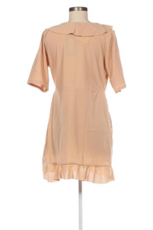Kleid Pretty Little Thing, Größe XL, Farbe Beige, Preis 8,77 €