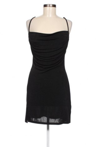 Φόρεμα Pull&Bear, Μέγεθος L, Χρώμα Μαύρο, Τιμή 23,71 €